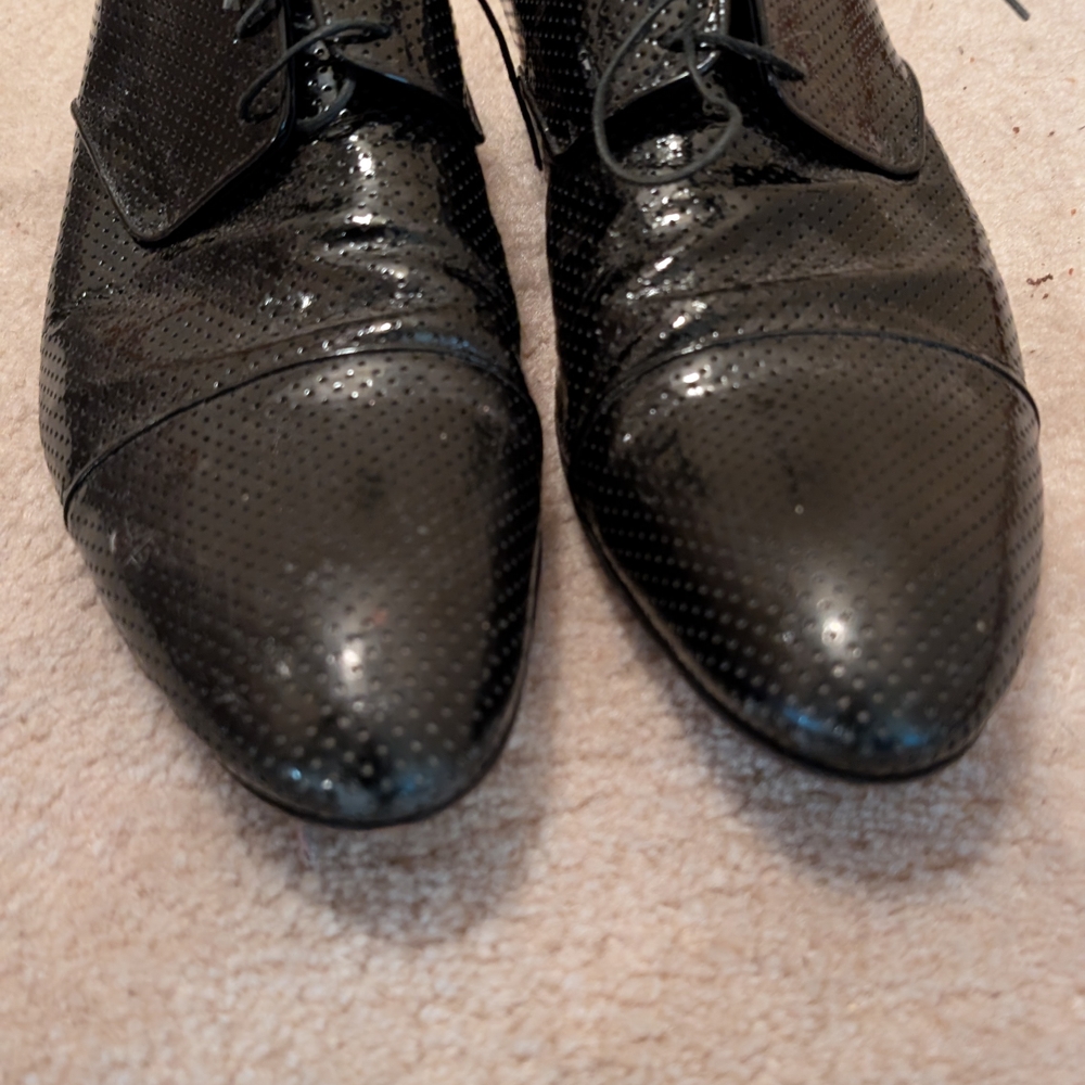 Louis Vuitton Black Patent Leather Lasercut Accents Oxfords - Picture 9 of 11